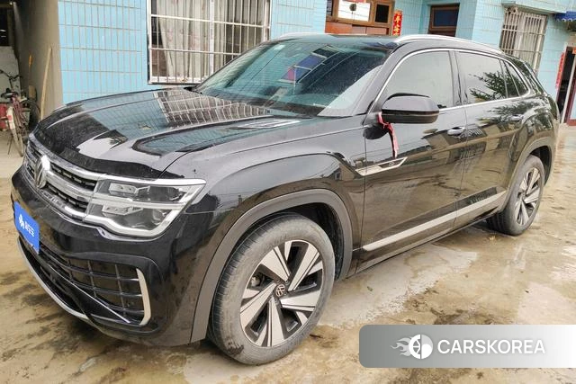 Volkswagen Tourang 2023 Черный из Китая, фото 2