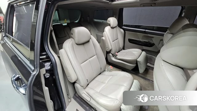 Kia The New Carnival 2019 Серый из Кореи, фото 2