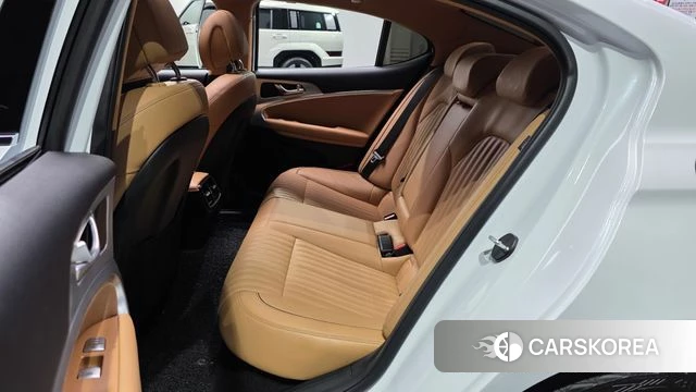 Genesis The New G70 2023 Белый из Кореи, фото 2