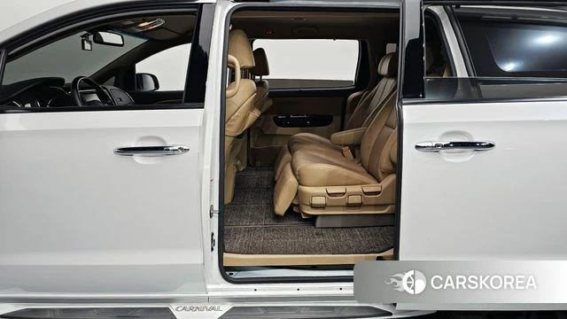 Kia The New Carnival 2018 Белый из Кореи, фото 2