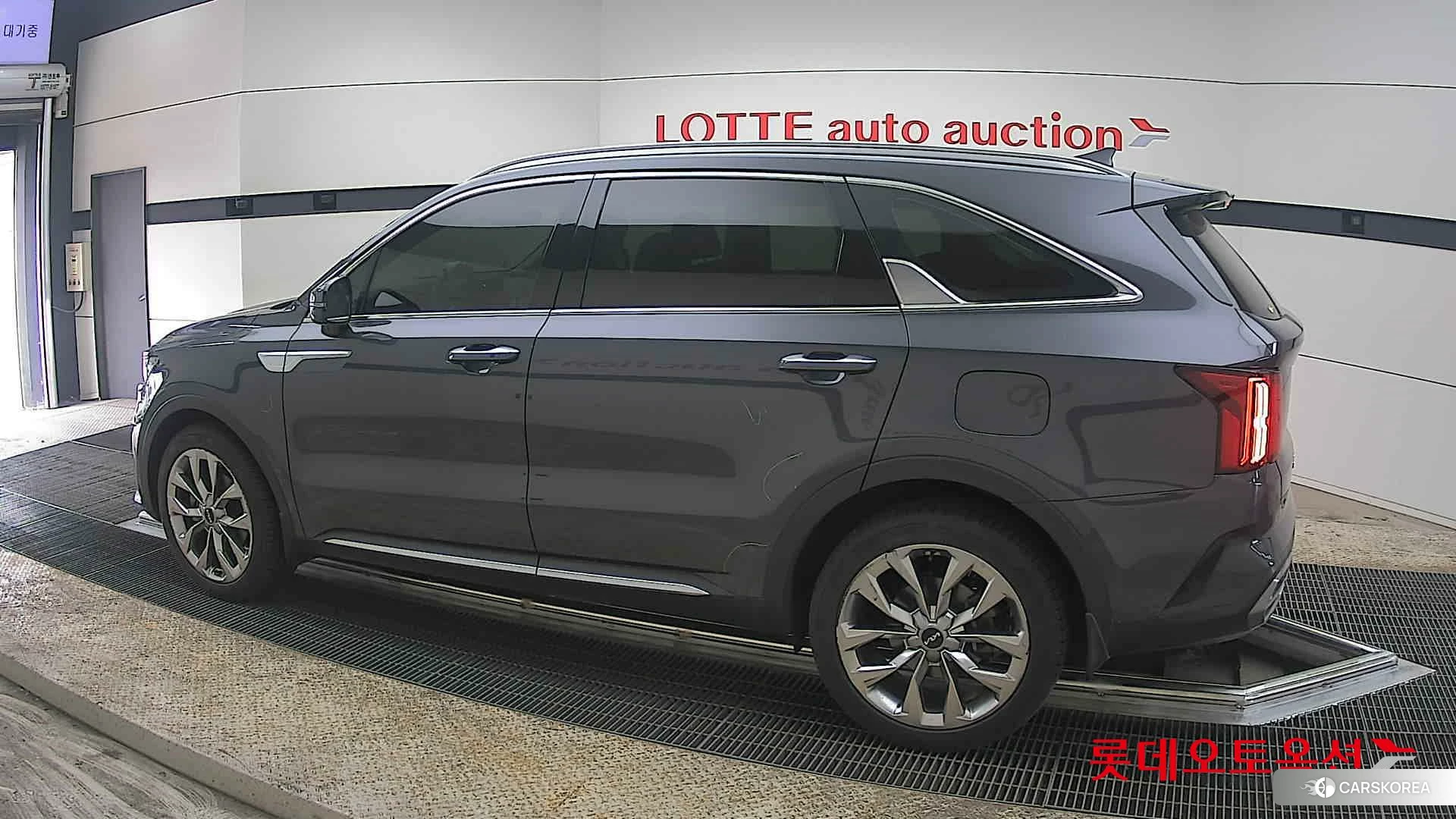 Kia Sorento 2022 Platinium Graphite из Кореи, фото 2