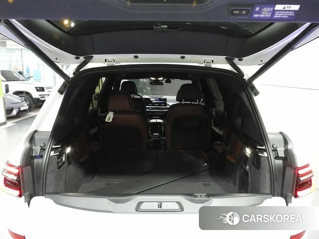 BMW X7 (G07) 2025 Белый из Кореи, фото 2