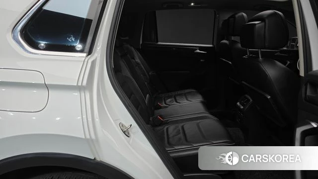 Volkswagen Tiguan second Generation 2020 Белый из Кореи, фото 2