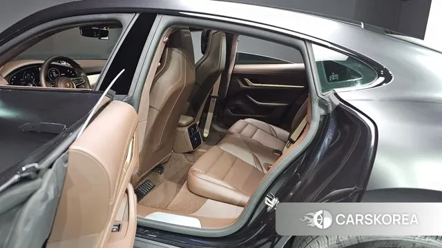 Porsche Taycan 2024 Серый из Кореи, фото 2