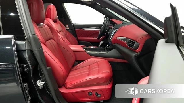 Maserati Levante 2020 Серый из Кореи, фото 2