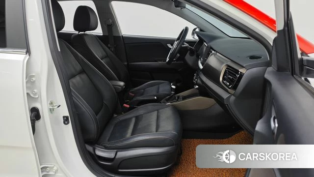 Kia Stonic 2019 Белый из Кореи, фото 2