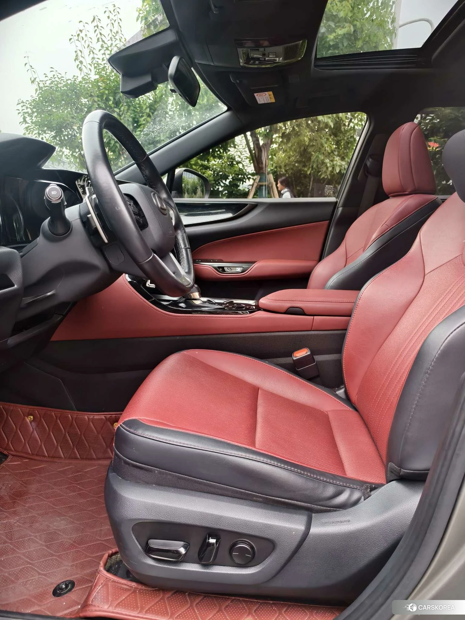 Lexus NX 2021 Серебристо-серый из Китая, фото 2