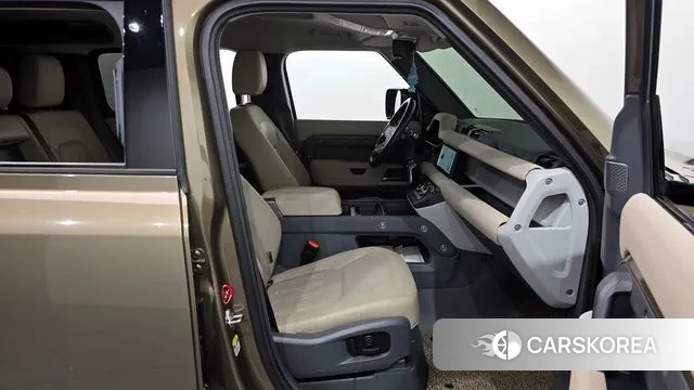 Land Rover Defender (L663) 2020 Коричневый из Кореи, фото 2