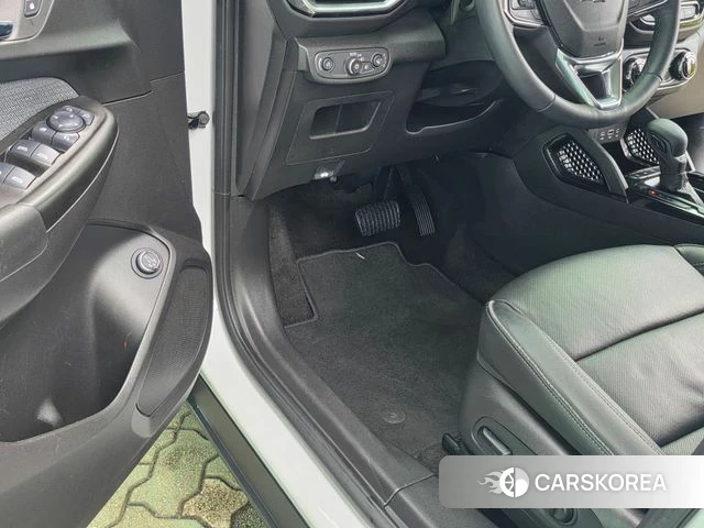 Chevrolet (GM Daewoo) Trailblazer 2022 Белый из Кореи, фото 2
