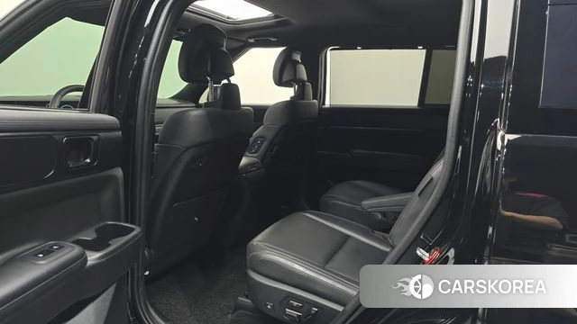 Hyundai Santa Fe (MX5) 2024 Черный из Кореи, фото 2