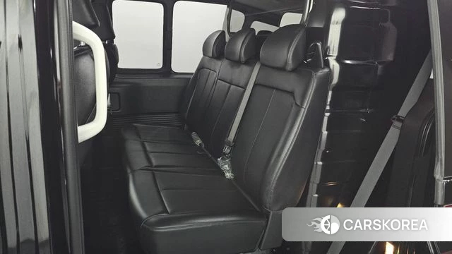 Hyundai Staria 2023 Черный из Кореи, фото 2
