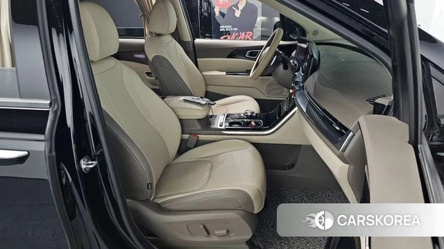 Kia Carnival 4th generation 2021 Черный из Кореи, фото 2