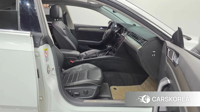 Volkswagen Arteon 2020 Белый из Кореи, фото 2