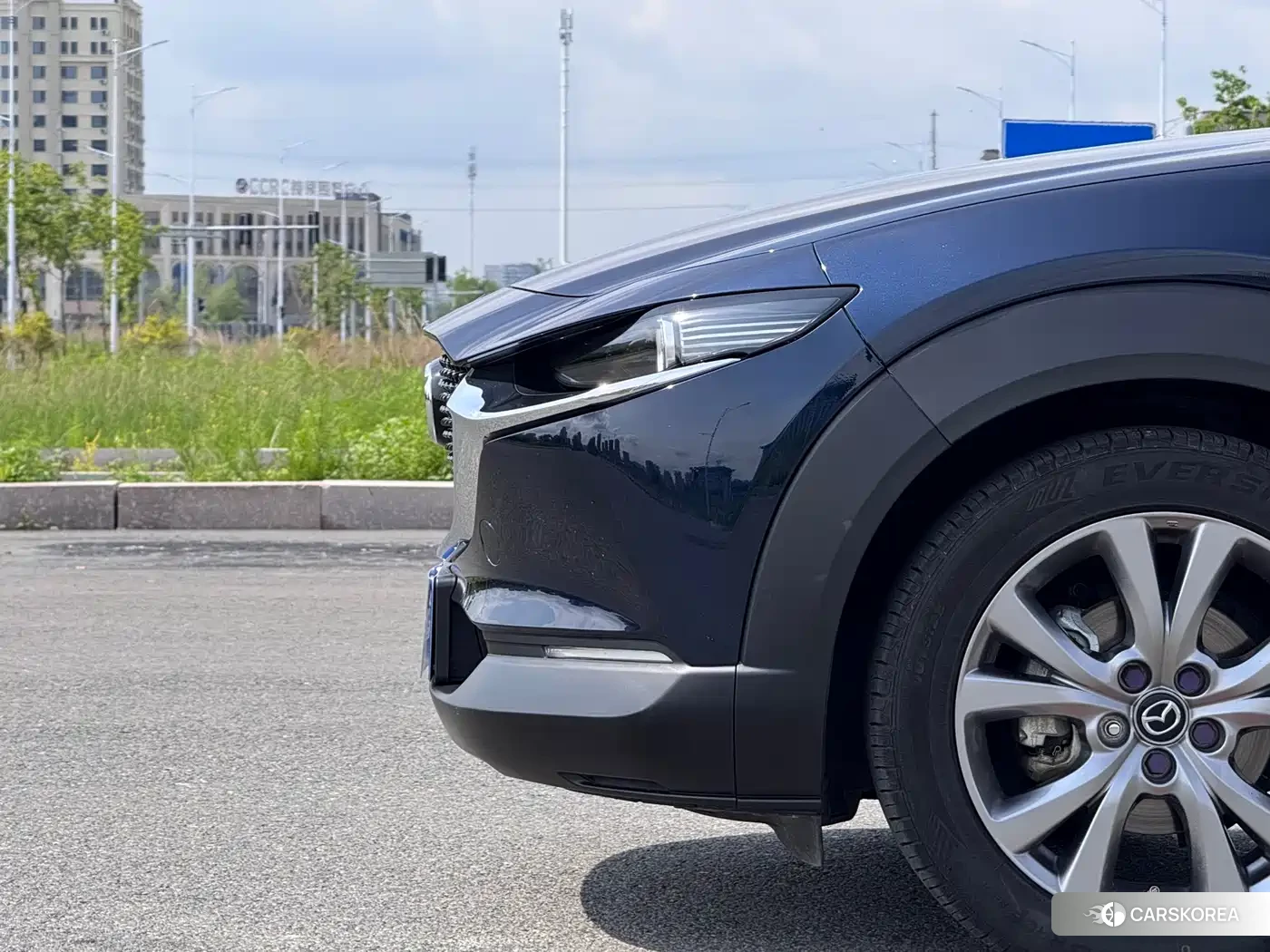 Mazda CX-30 2022 Синий из Китая, фото 2