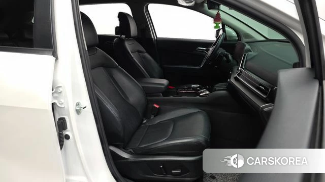 Kia Sportage 5th Generation Hybrid 2022 Белый из Кореи, фото 2