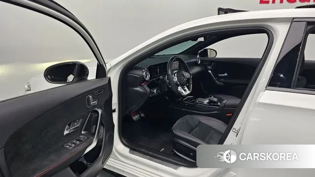 Mercedes-Benz A-Class W177 2022 Белый из Кореи, фото 2