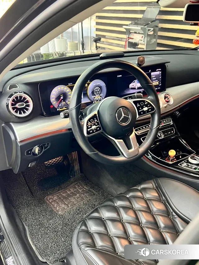 Mercedes-Benz E-Class W213 2019 Черный из Кореи, фото 2