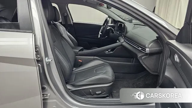 Hyundai The New Avante (CN7) 2024 Серый из Кореи, фото 2