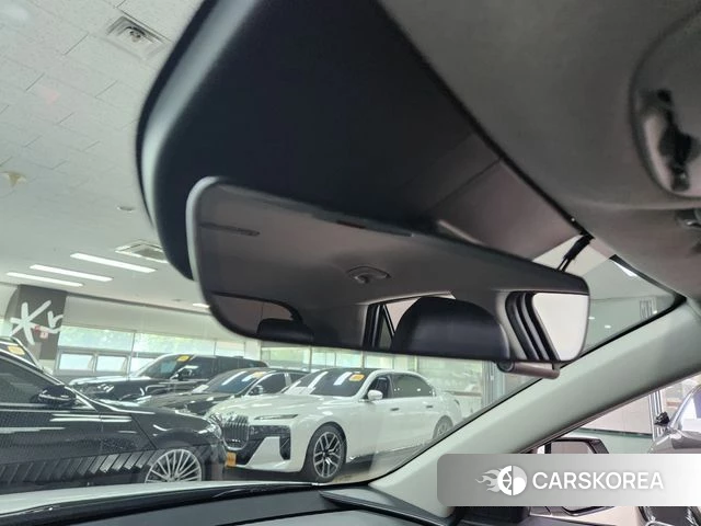 Kia Di Ol Nu Niro 2025 Белый из Кореи, фото 2