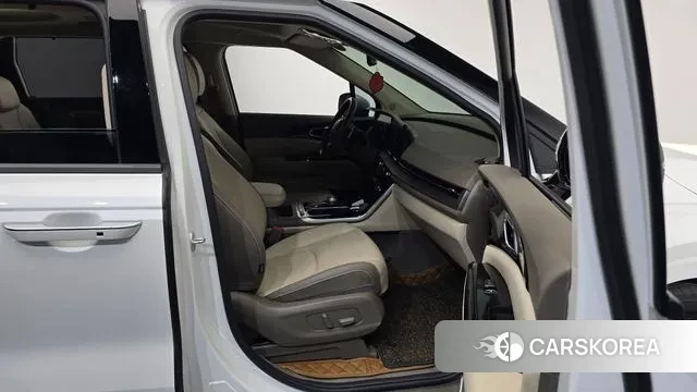Kia Carnival 4th generation 2022 Белый из Кореи, фото 2