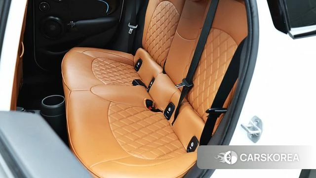 Mini Cooper S 2023 Белый из Кореи, фото 2