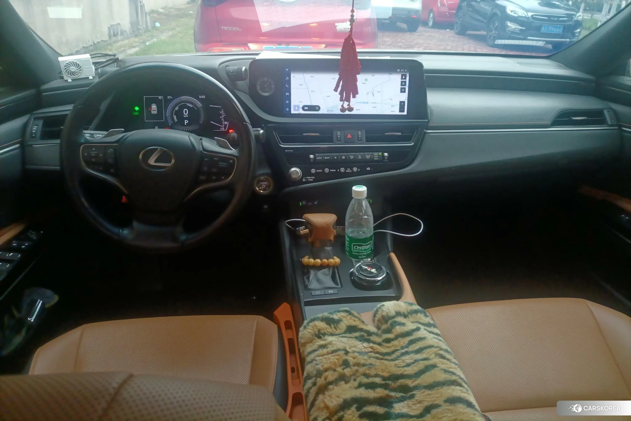 Lexus ES 2022 Темно-серый из Китая, фото 2