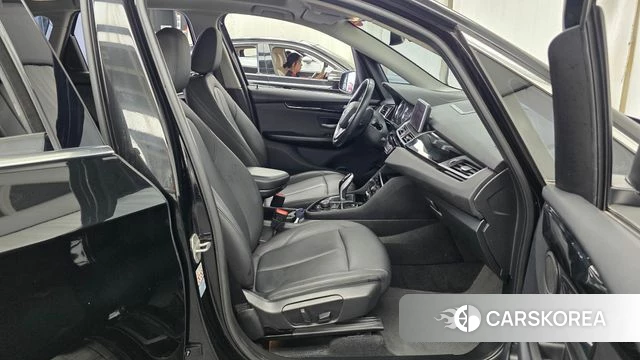 BMW 2 Series Active Tourer (F45) 2020 Черный из Кореи, фото 2