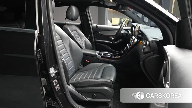 Mercedes-Benz GLC-Class X253 2018 Черный из Кореи, фото 2