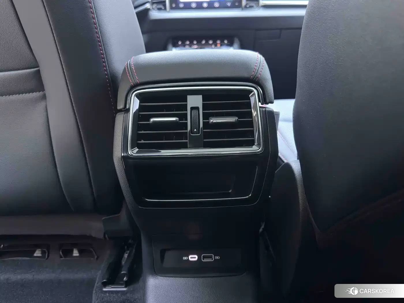 Skoda Karoq 2026 Белый из Китая, фото 2