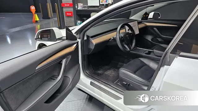Tesla Model 3 2021 Белый из Кореи, фото 2