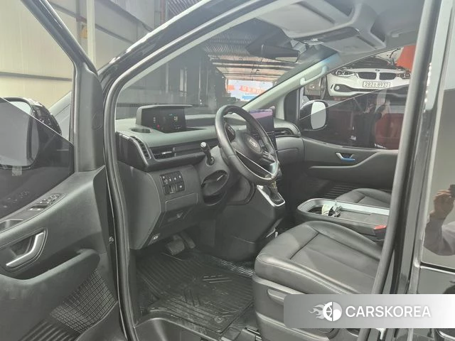 Hyundai Staria 2025 Черный из Кореи, фото 2
