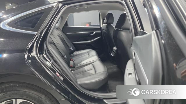 Hyundai Sonata Hybrid (DN8) 2022 Черный из Кореи, фото 2