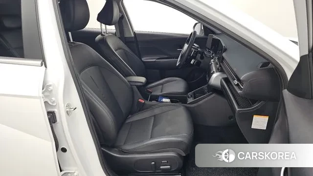 Hyundai Kona Hybrid (SX2) 2024 Белый из Кореи, фото 2