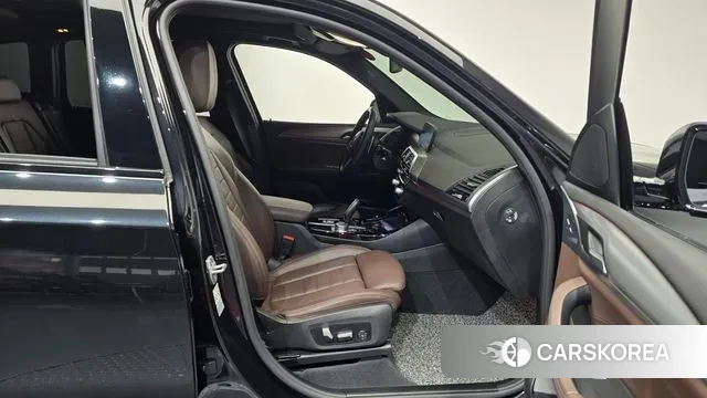 BMW X3 (G01) 2021 Черный из Кореи, фото 2