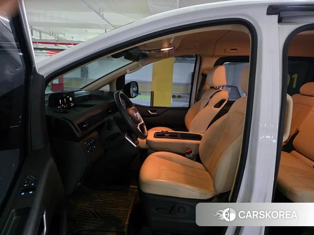 Hyundai Staria 2024 Белый из Кореи, фото 2