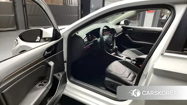 Volkswagen 7th Generation of Jetta 2020 Белый из Кореи, фото 2