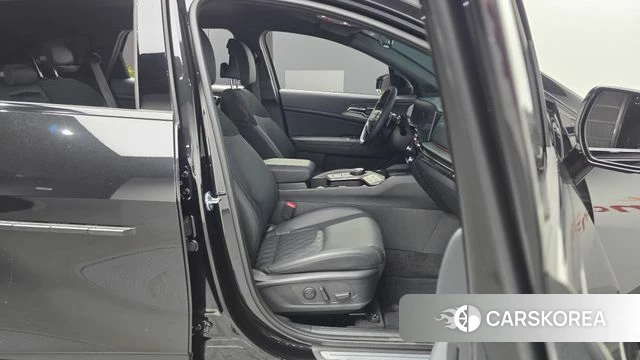 Kia The New Sportage 5th Generation Hybrid 2025 Черный из Кореи, фото 2