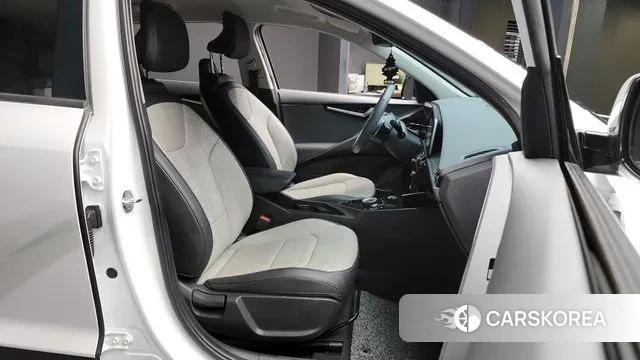 Kia Di Ol Nu Niro 2022 Белый из Кореи, фото 2