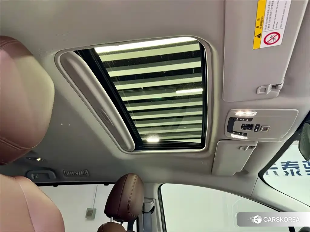 Toyota Sienna 2023 Черный из Китая, фото 2