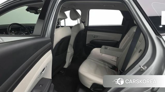 Hyundai The New Tucson (NX4) 2024 Серебристо-серый из Кореи, фото 2