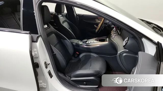 Mercedes-Benz AMG GT 2023 Белый из Кореи, фото 2