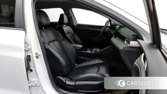 Kia K5 3rd generation 2021 Белый из Кореи, фото 2