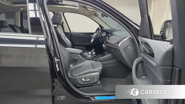 BMW X3 (G01) 2020 Черный из Кореи, фото 2