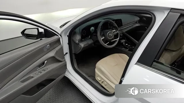 Hyundai Avante (CN7) 2023 Белый из Кореи, фото 2