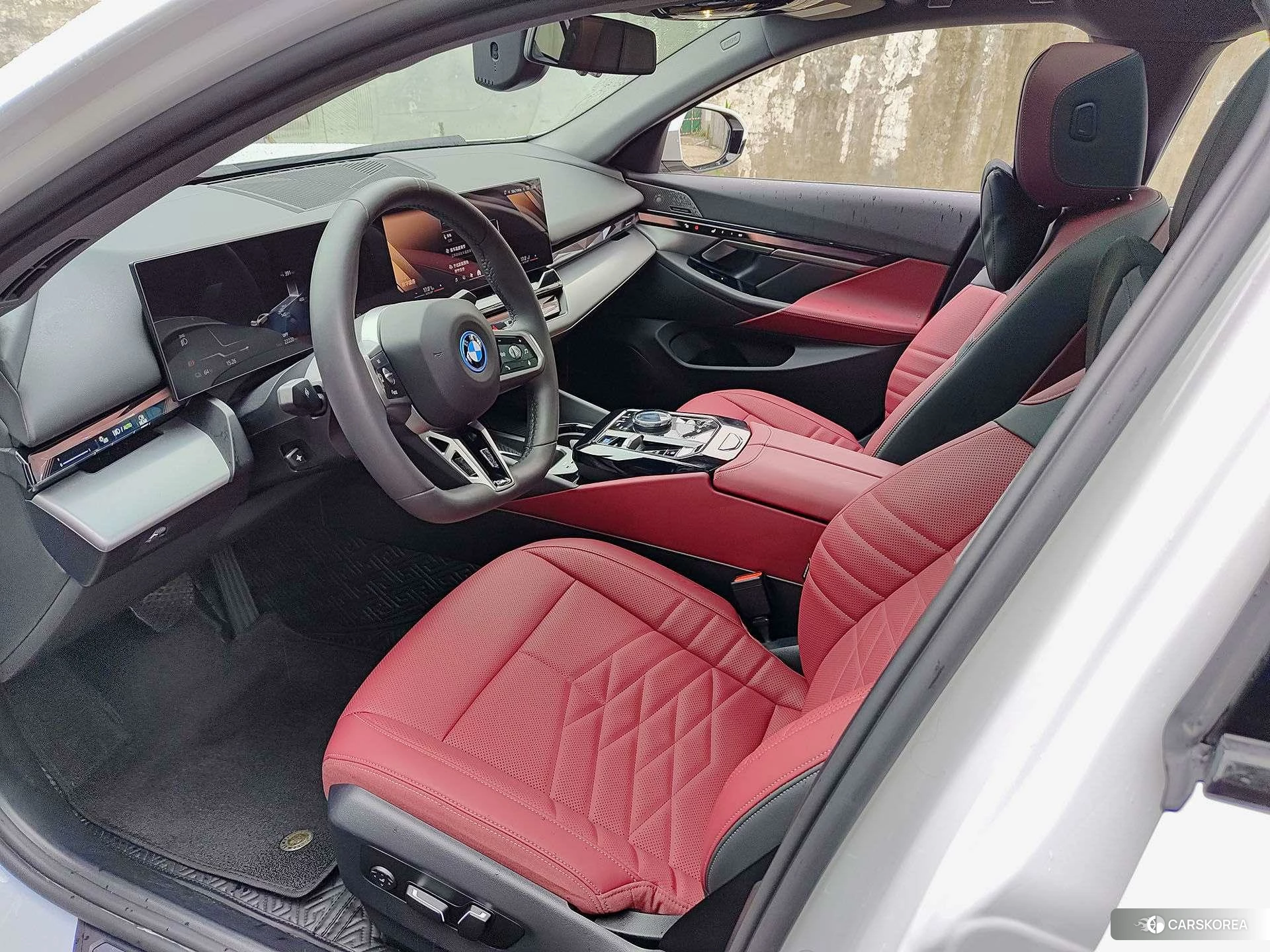 BMW i5 2024 Белый из Китая, фото 2