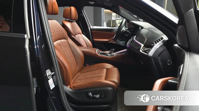 BMW X6 (G06) 2021 Черный из Кореи, фото 2