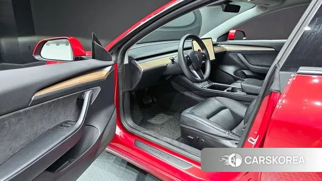 Tesla Model 3 2022 Красный из Кореи, фото 2