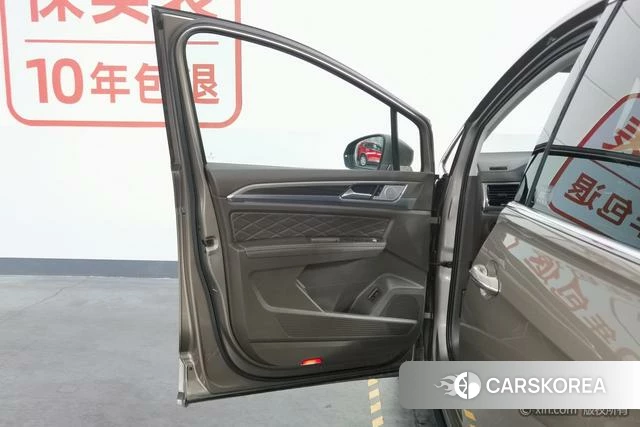Volkswagen Weiran 2021 Желтый из Китая, фото 2