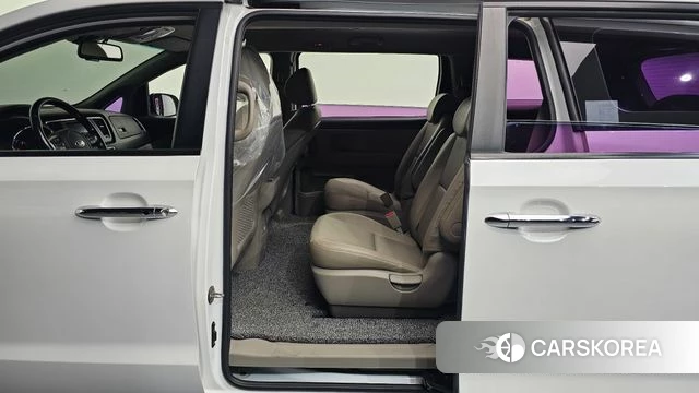 Kia The New Carnival 2018 Белый из Кореи, фото 2