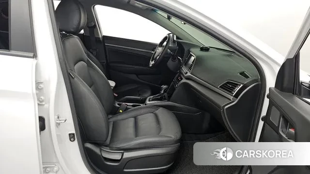 Hyundai Avante AD 2018 Белый из Кореи, фото 2